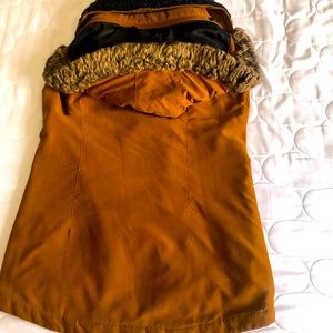 Volcom vest. Size medium